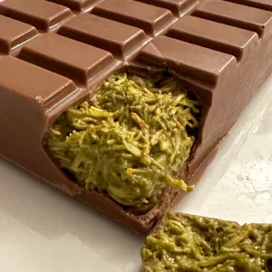 DUBAI CHOCOLATE Echte Pistachio and Kunafa 1 x 220g ( Boutique Handgemaakt)